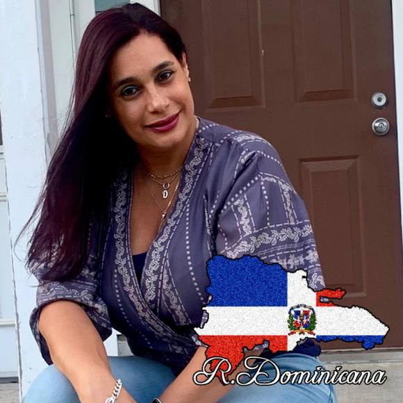 Poshmark profile picture for @gines